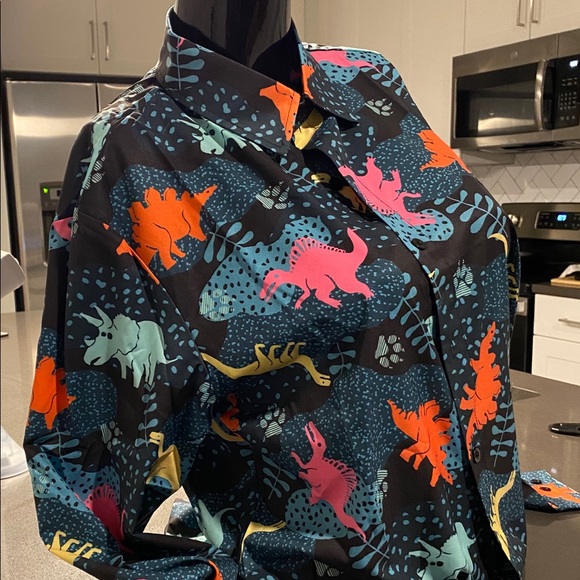 Button up - Picture 2 of 2